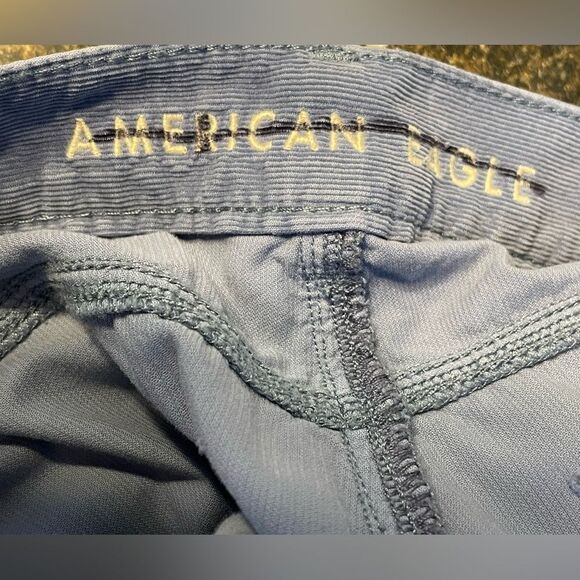 American Eagle Corduroy Mom Jeans Blue 6 Extra Short - Picture 7 of 10